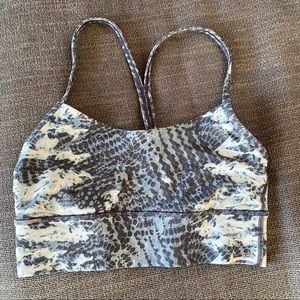 Lululemon sports bra size 6